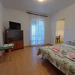 House Olive Tree - With Sea View Apartman Barbat na Rabu