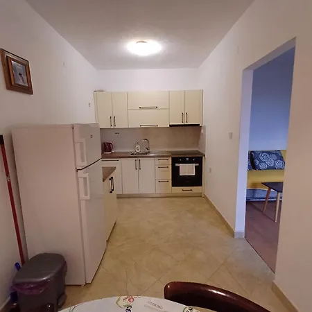 House With Sea View Apartment
