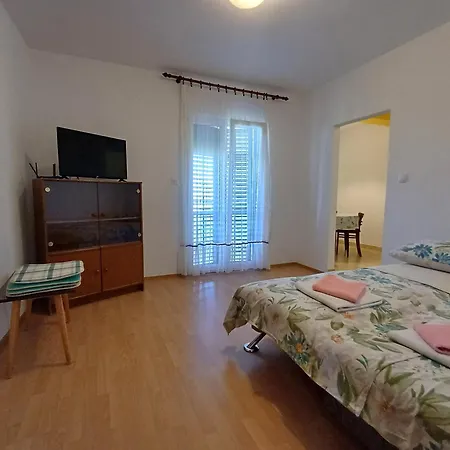 House With Sea View Apartment Rab Town
