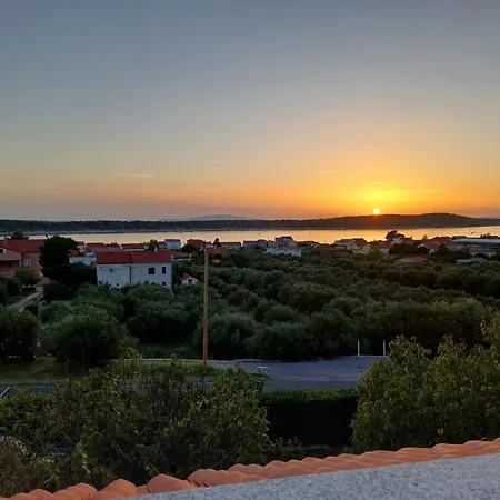 House Olive Tree - With Sea View Barbat na Rabu